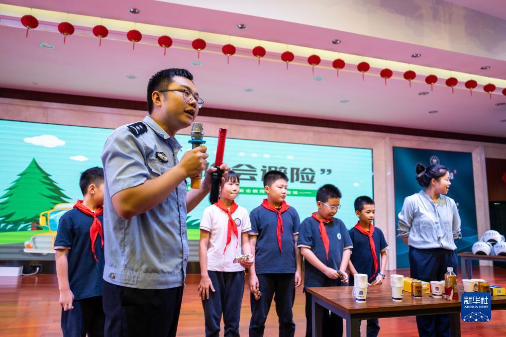 威尼斯官方网